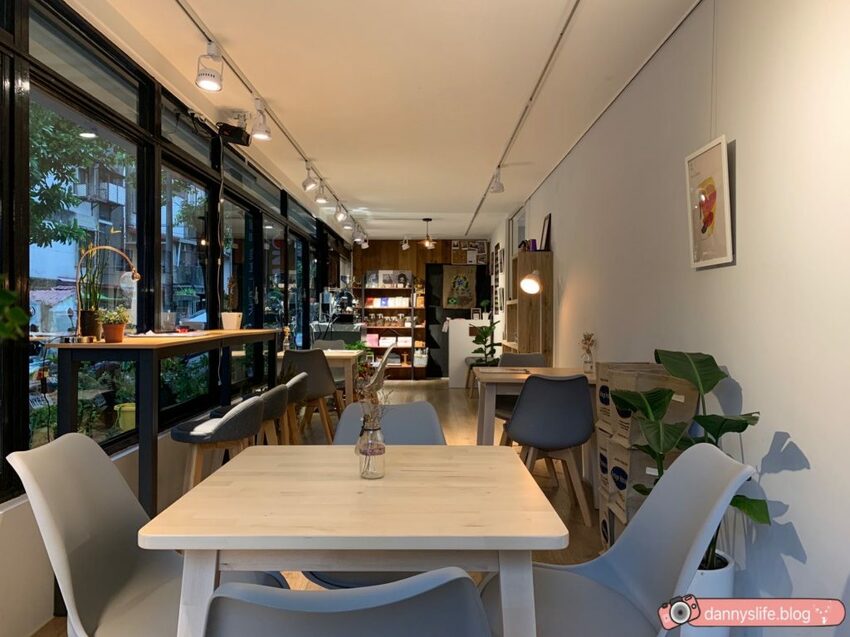 瑰夏咖啡創始店 │台北美食/寵物友善。首次體驗手沖咖啡 - 丹尼的吃喝玩樂