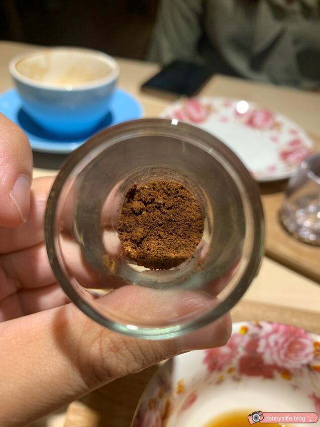 瑰夏咖啡創始店 │台北美食/寵物友善。首次體驗手沖咖啡 - 丹尼的吃喝玩樂