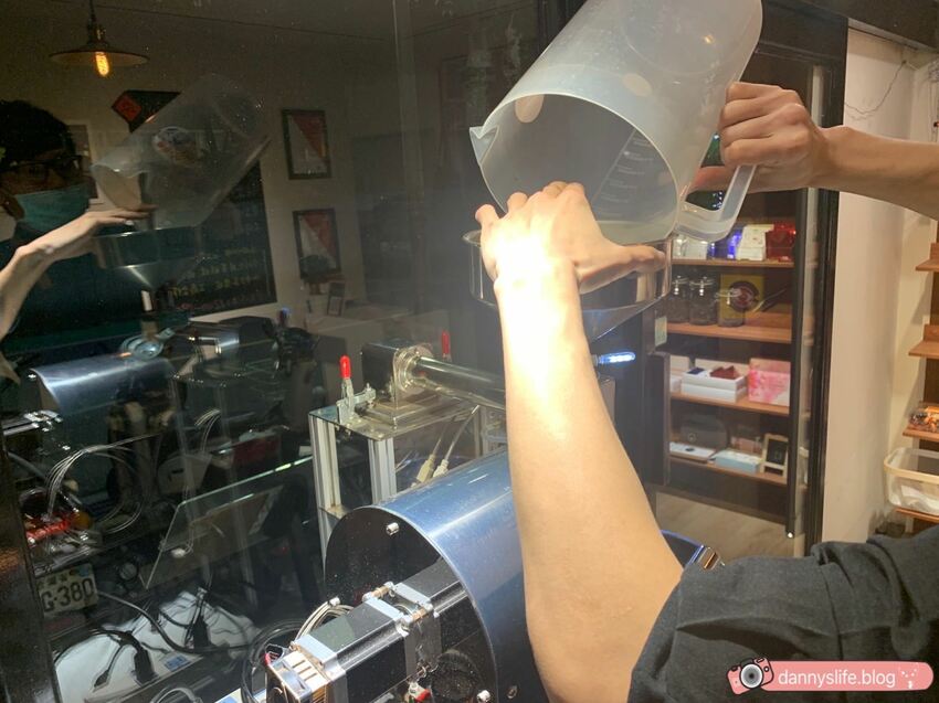 瑰夏咖啡創始店 │台北美食/寵物友善。首次體驗手沖咖啡 - 丹尼的吃喝玩樂