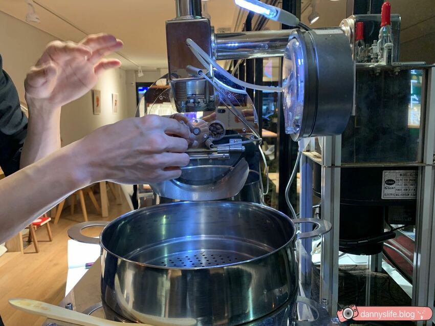 瑰夏咖啡創始店 │台北美食/寵物友善。首次體驗手沖咖啡 - 丹尼的吃喝玩樂