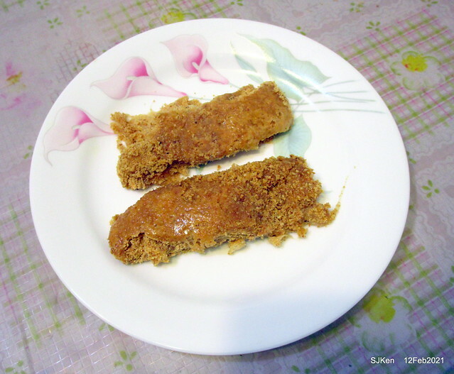 Malt peanut candy booth at Taoyuan ,桃園大溪老街蔡記花生麥芽糖, DaHsi area,Taoyuan city, North Taiwan, Feb 12, 2021. SJKen
