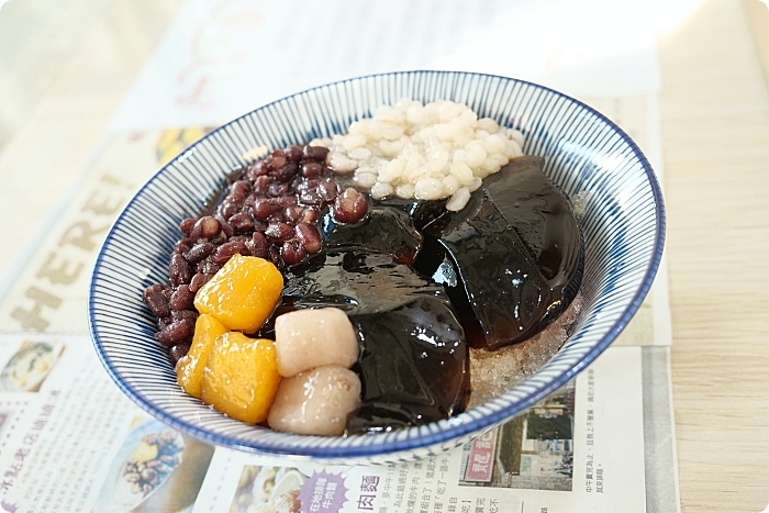 宜蘭美食 ⎮冰點老店綿綿冰。暖胃就來這一碗!必點燒仙草、黑糖豆花、仙草奶凍,還有隱藏版仙草冰也別錯過喔! @捲捲頭 Wonderful 品味。生活