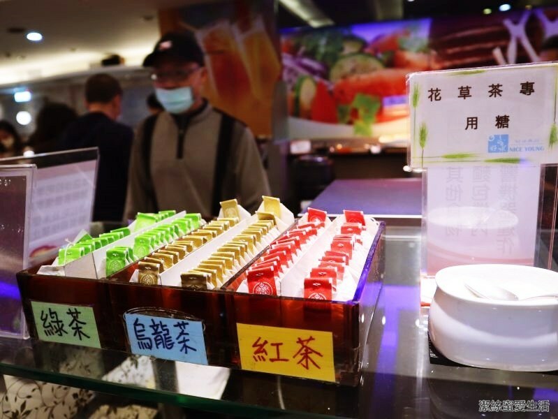 貴族世家龍岡店-桃園中壢/排隊超人氣.豐富沙拉吧吃到飽 - 潔絲蜜愛生活