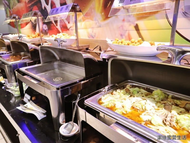 貴族世家龍岡店-桃園中壢/排隊超人氣.豐富沙拉吧吃到飽 - 潔絲蜜愛生活