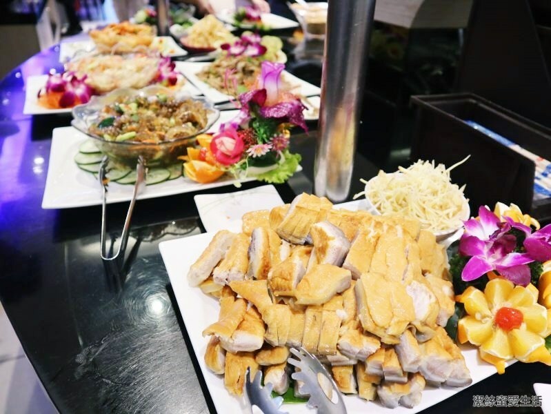 貴族世家龍岡店-桃園中壢/排隊超人氣.豐富沙拉吧吃到飽 - 潔絲蜜愛生活