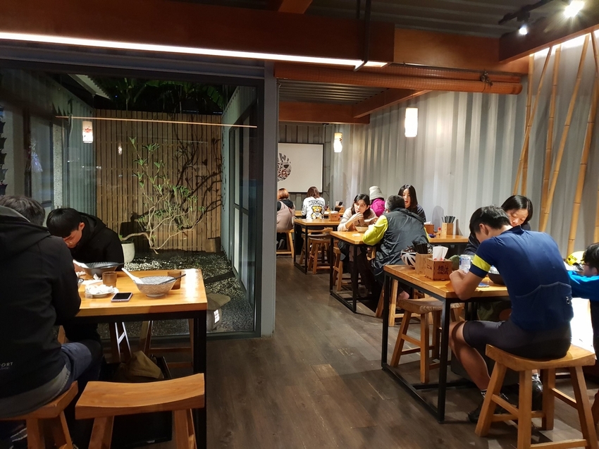 227294.jpg - 【南投.埔里】午餐.晚餐推薦。橫濱拉麵環境舒適。拉麵味道道地服務超好可加湯加麵。提供免費停車場 227294.jpg - 【南投.埔里】午餐.晚餐推薦。橫濱拉麵環境舒適。拉麵味道道地服務超好可加湯加麵。提供免費停車場