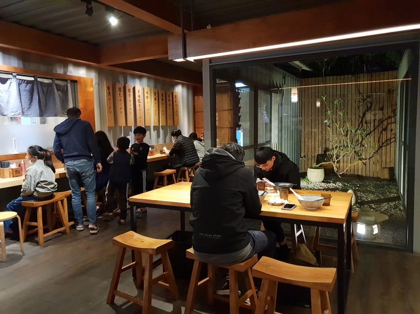 227295.jpg - 【南投.埔里】午餐.晚餐推薦。橫濱拉麵環境舒適。拉麵味道道地服務超好可加湯加麵。提供免費停車場 227295.jpg - 【南投.埔里】午餐.晚餐推薦。橫濱拉麵環境舒適。拉麵味道道地服務超好可加湯加麵。提供免費停車場