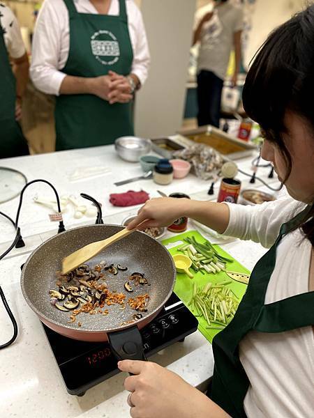 烹飪體驗│好客台北 動手做酒家菜-魷魚螺肉蒜烹飪體驗