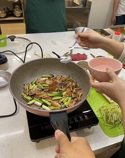 烹飪體驗│好客台北 動手做酒家菜-魷魚螺肉蒜烹飪體驗