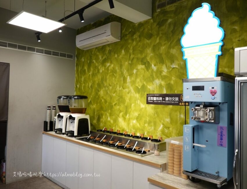 〖嗑肉石鍋〗比手掌大巨霸海虎蝦！隱藏版限量雙鍋王．10種海鮮+12盎司肉盤．打卡還送肉盤！ - 艾瑪▪ 享受吃喝玩樂札記