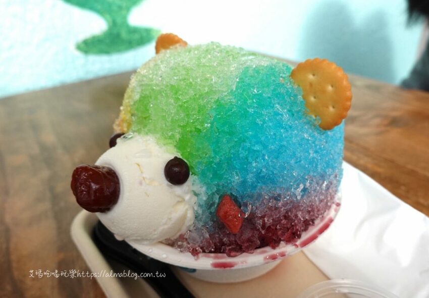 不用跑花蓮！唯一分店現身老街小巷．沖繩手繪插畫風冰店．八重山彩熊君超萌 - 艾瑪▪ 享受吃喝玩樂札記