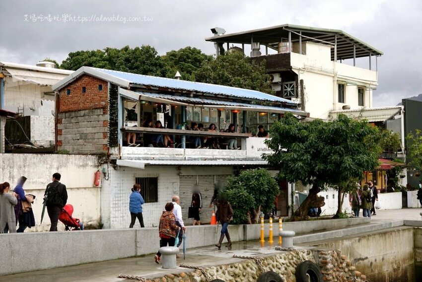 不用跑花蓮！唯一分店現身老街小巷．沖繩手繪插畫風冰店．八重山彩熊君超萌 - 艾瑪▪ 享受吃喝玩樂札記