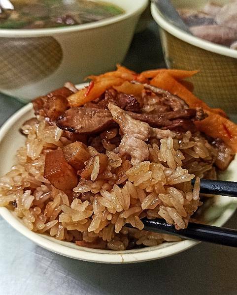 三重早餐 | 福源專業油飯 • 豬腸冬粉  巷弄小吃  平價小吃  真材實料  美味肉燥