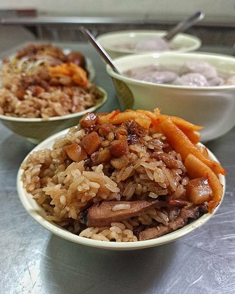 三重早餐 | 福源專業油飯 • 豬腸冬粉  巷弄小吃  平價小吃  真材實料  美味肉燥