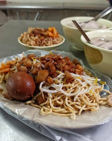 三重早餐 | 福源專業油飯 • 豬腸冬粉  巷弄小吃  平價小吃  真材實料  美味肉燥