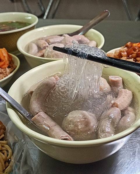 三重早餐 | 福源專業油飯 • 豬腸冬粉  巷弄小吃  平價小吃  真材實料  美味肉燥