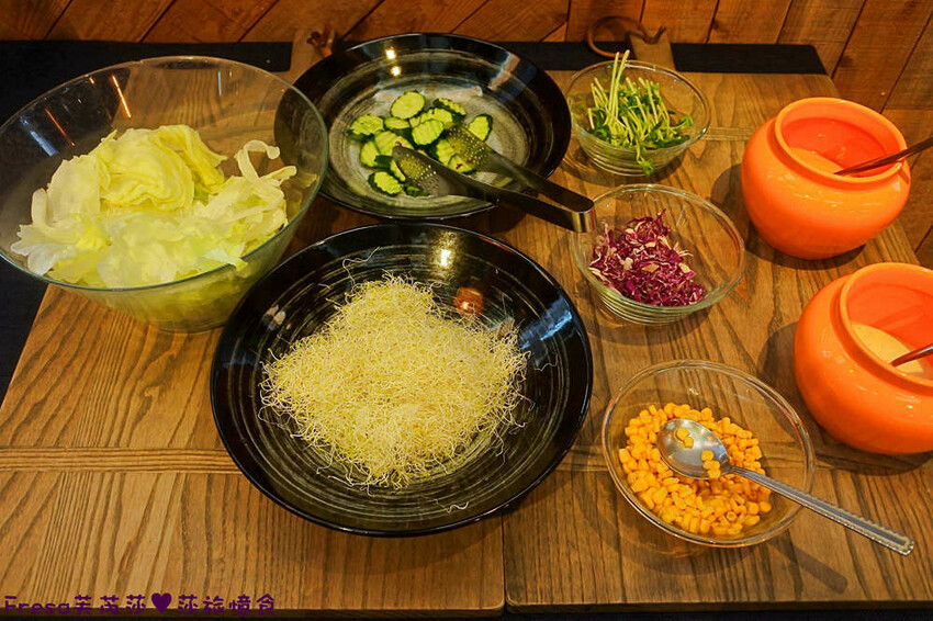 台中飯店【草悟道文旅】草悟道工業風的人氣旅宿.高樓遠眺綠地廣場超遼闊│豐富早餐│勤美草悟道│審計新村 - Fresa芙芮莎♥莎旅憶食