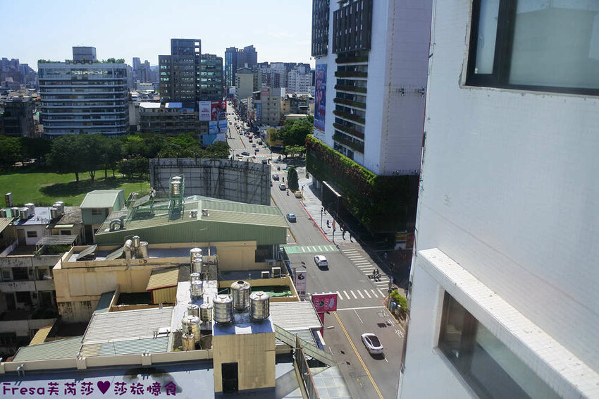 台中飯店【草悟道文旅】草悟道工業風的人氣旅宿.高樓遠眺綠地廣場超遼闊│豐富早餐│勤美草悟道│審計新村 - Fresa芙芮莎♥莎旅憶食