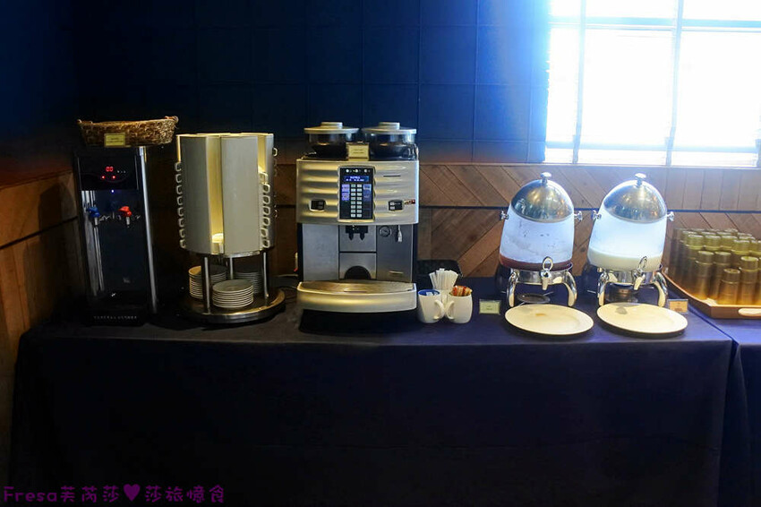 台中飯店【草悟道文旅】草悟道工業風的人氣旅宿.高樓遠眺綠地廣場超遼闊│豐富早餐│勤美草悟道│審計新村 - Fresa芙芮莎♥莎旅憶食