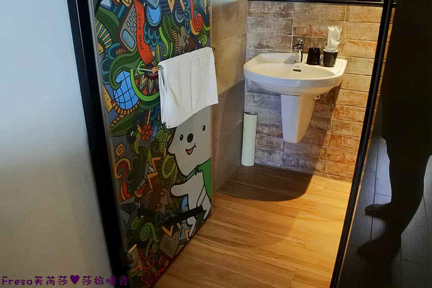 台中飯店【草悟道文旅】草悟道工業風的人氣旅宿.高樓遠眺綠地廣場超遼闊│豐富早餐│勤美草悟道│審計新村 - Fresa芙芮莎♥莎旅憶食