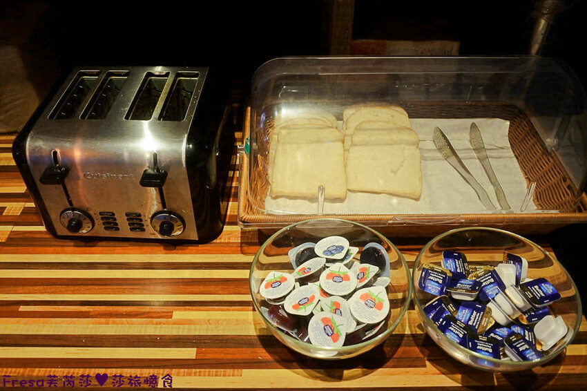 台中飯店【草悟道文旅】草悟道工業風的人氣旅宿.高樓遠眺綠地廣場超遼闊│豐富早餐│勤美草悟道│審計新村 - Fresa芙芮莎♥莎旅憶食