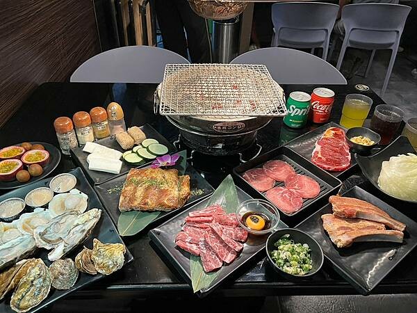 +（台北燒肉吃到飽）神來一爐燒肉民生店～近百種新鮮食材吃爽爽