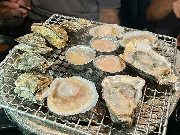 +（台北燒肉吃到飽）神來一爐燒肉民生店～近百種新鮮食材吃爽爽