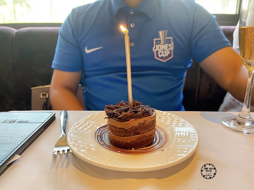 王品牛排台中文心店，牛排套餐黑松露紐約客牛排，招牌牛小排，真心款待服務至上，生日壽星優惠 - Cyndi loves享食天堂