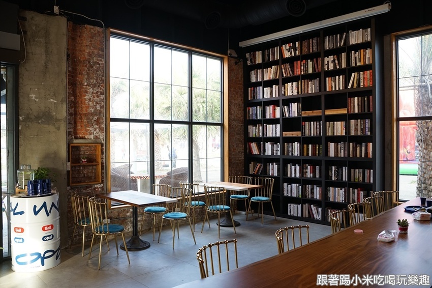 新竹南寮美食拉菲爾貨櫃屋咖啡|港南濱海風景點區內景觀餐廳親子、情侶半日遊踏青好去處！