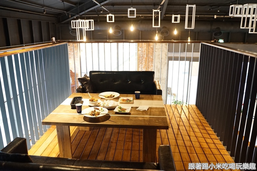 新竹南寮美食拉菲爾貨櫃屋咖啡|港南濱海風景點區內景觀餐廳親子、情侶半日遊踏青好去處！