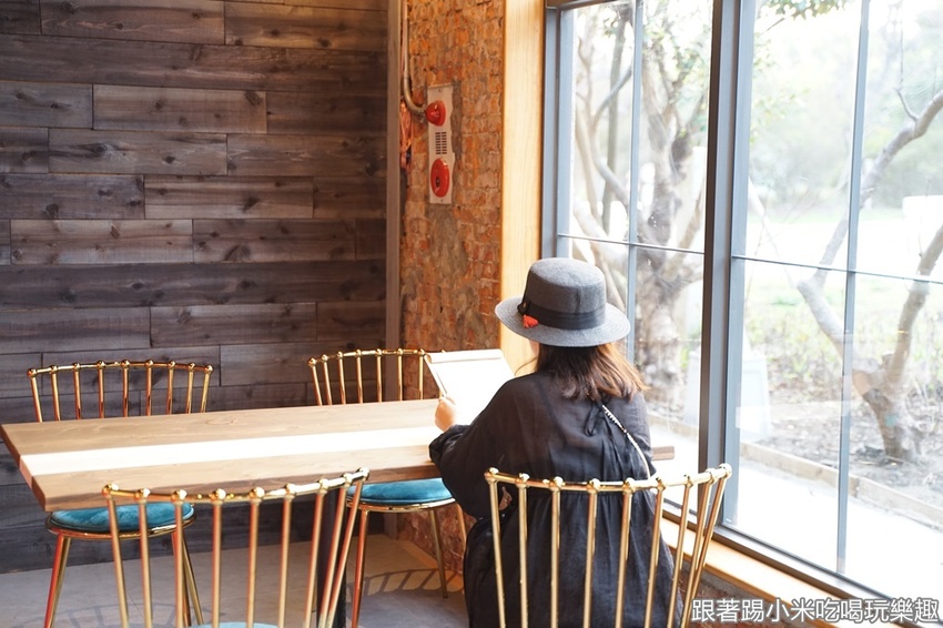 新竹南寮美食拉菲爾貨櫃屋咖啡|港南濱海風景點區內景觀餐廳親子、情侶半日遊踏青好去處！