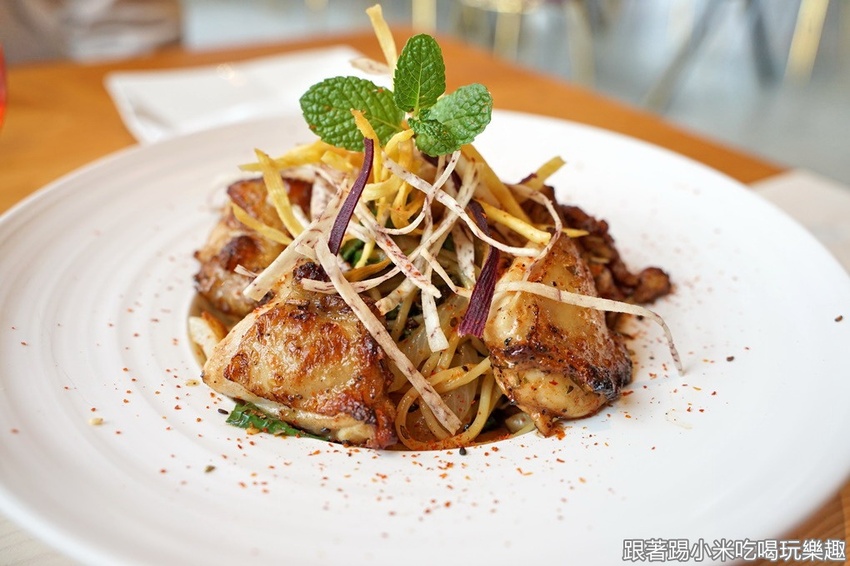 新竹南寮美食拉菲爾貨櫃屋咖啡|港南濱海風景點區內景觀餐廳親子、情侶半日遊踏青好去處！