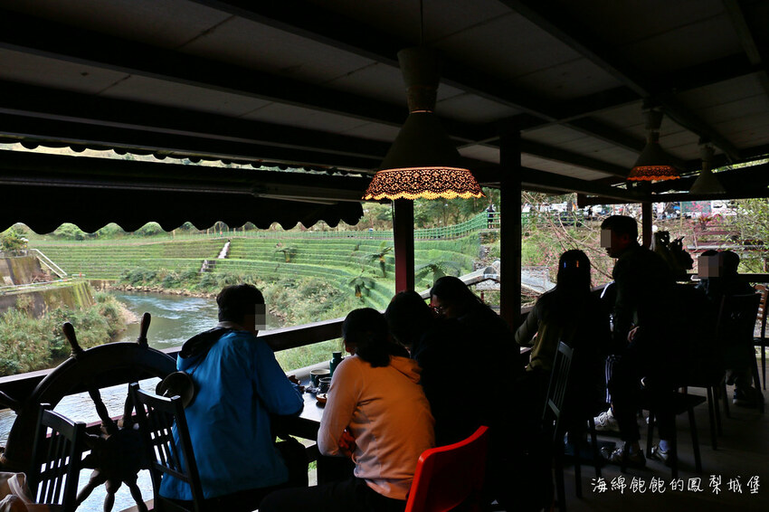 三貂嶺河畔老宅咖啡廳「養沁咖啡」超平價手沖咖啡、肉桂捲、手做甜點、菜單價位