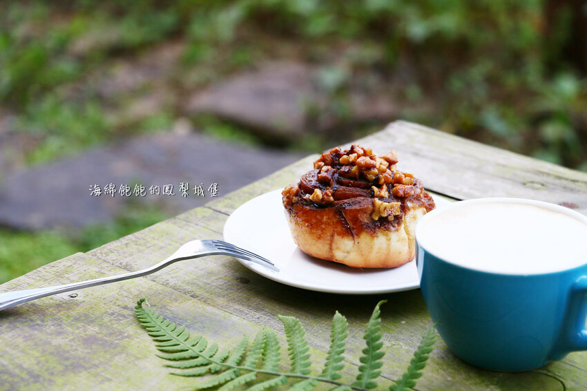 三貂嶺河畔老宅咖啡廳「養沁咖啡」超平價手沖咖啡、肉桂捲、手做甜點、菜單價位