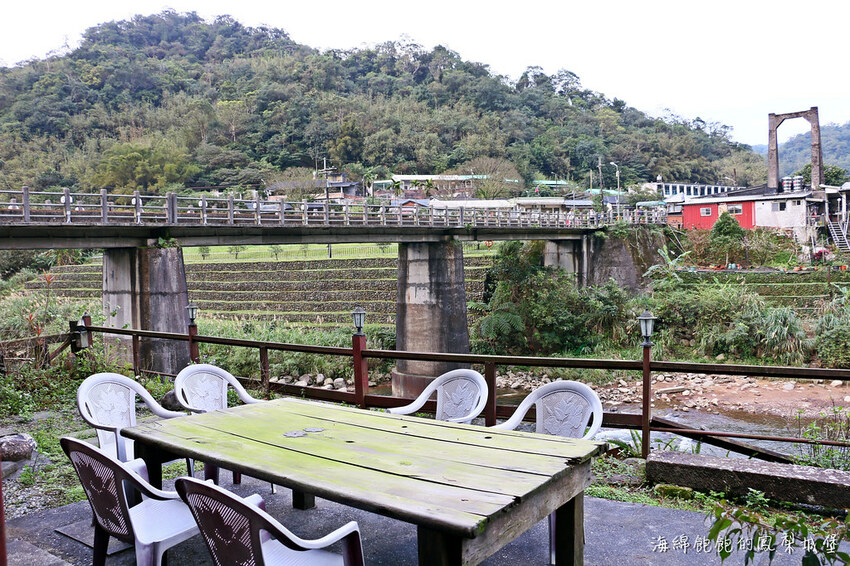 三貂嶺河畔老宅咖啡廳「養沁咖啡」超平價手沖咖啡、肉桂捲、手做甜點、菜單價位