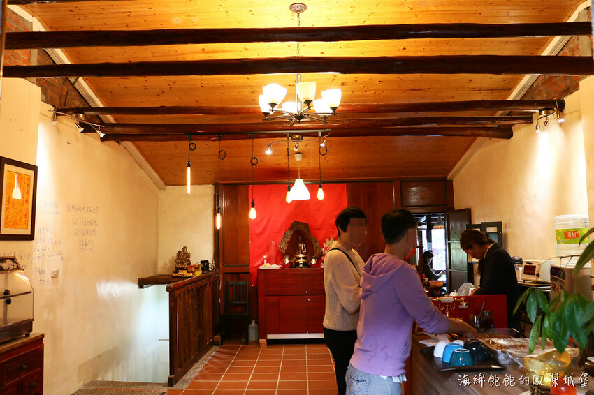 三貂嶺河畔老宅咖啡廳「養沁咖啡」超平價手沖咖啡、肉桂捲、手做甜點、菜單價位