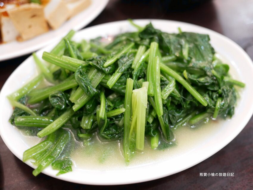 【新竹美食】關新刀切麵食館,新莊車站平價小吃店,水餃牛肉麵滷味小菜通通有賣!內文附詳細菜單價位介紹。 @熊寶小榆の旅遊日記