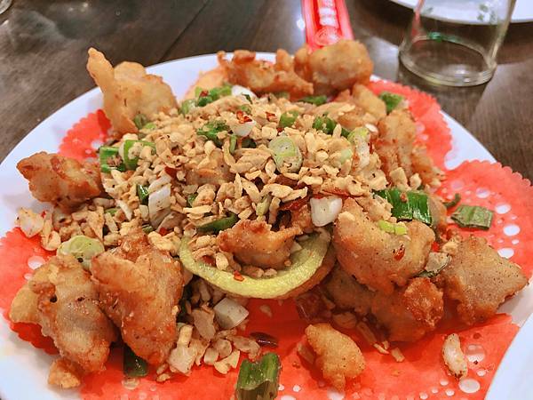 台北美食/民權西路站 魚港生猛海鮮 炒豬肝/椒鹽雞軟骨