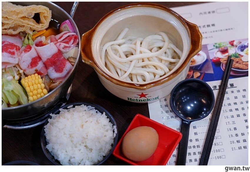 台中新開便當店，居然可以吃到牛肉麵火鍋，內用手工豆花跟冰淇淋無限享用！