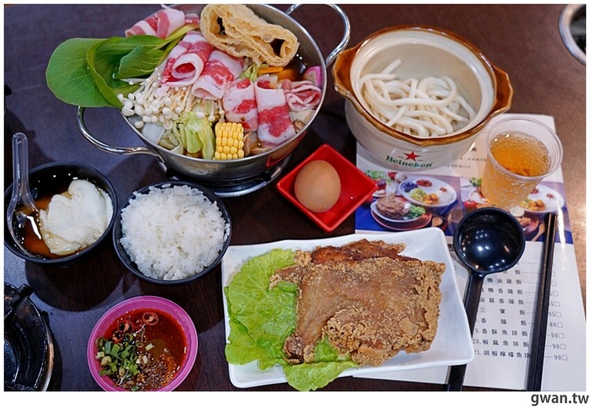 台中新開便當店，居然可以吃到牛肉麵火鍋，內用手工豆花跟冰淇淋無限享用！