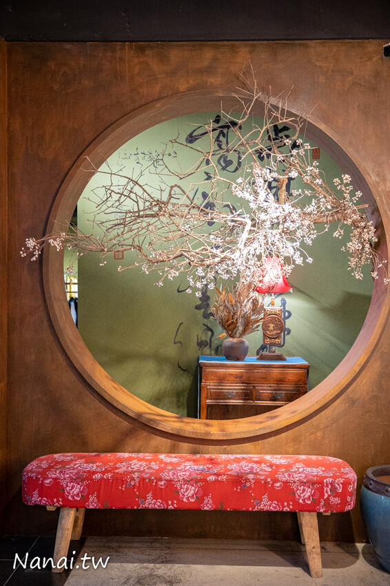 不用百元吃到冰棒棍鬆餅!必點牛油太陽蛋,爆漿QQ球好喝又過癮,還有紅油鮮蝦雲吞撈烏龍也很多人翻牌!