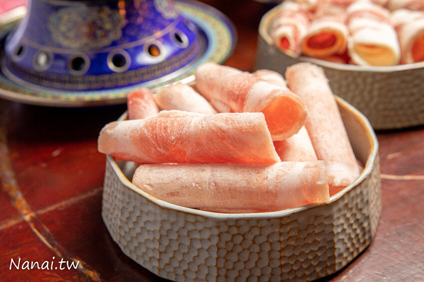 不用百元吃到冰棒棍鬆餅!必點牛油太陽蛋,爆漿QQ球好喝又過癮,還有紅油鮮蝦雲吞撈烏龍也很多人翻牌!