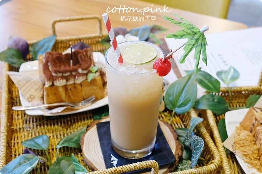 台中麵包店裡就能野餐?!沐山麵包露營風下午茶生吐司吃起來 - 棉花糖的天空