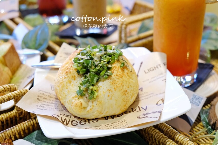 台中麵包店裡就能野餐?!沐山麵包露營風下午茶生吐司吃起來 - 棉花糖的天空