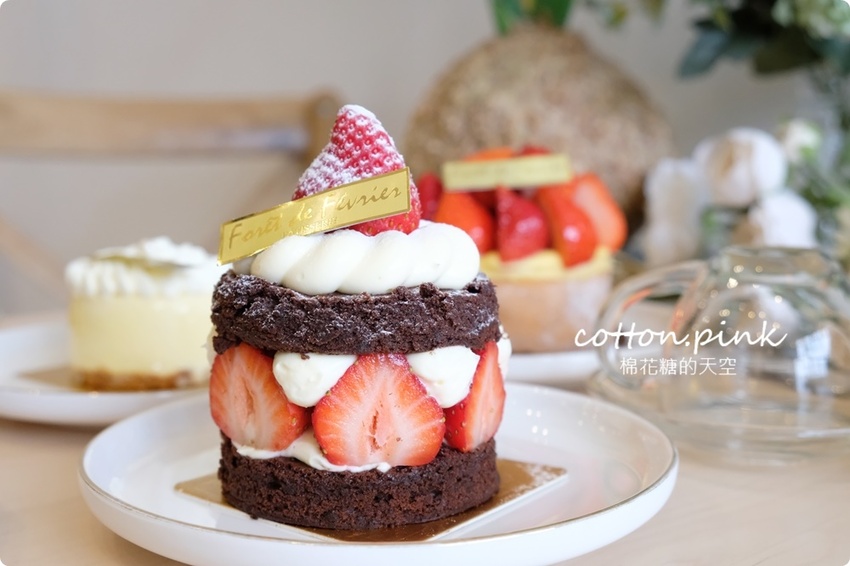 台中人氣甜點重新開幕!手工喜餅粉嫩嫩新包裝上市~提早一年預定比較穩!法式甜點限量供應中! - 棉花糖的天空