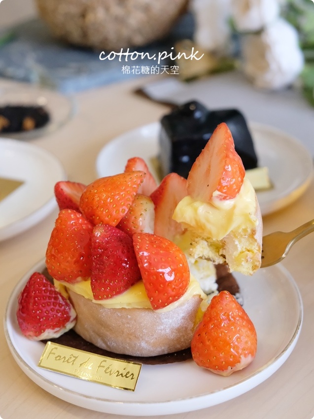 台中人氣甜點重新開幕!手工喜餅粉嫩嫩新包裝上市~提早一年預定比較穩!法式甜點限量供應中! - 棉花糖的天空