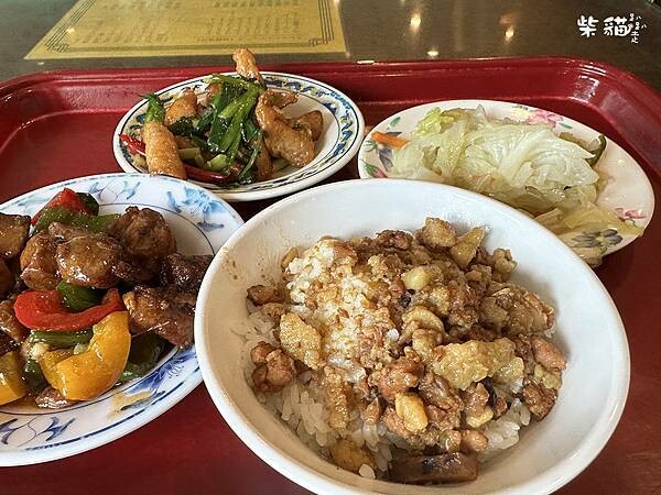 【台北】丸林魯肉飯｜飄香四十六個年頭魯肉飯，現打果汁必點｜柴