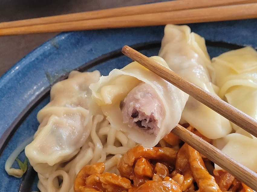 【港式料理】港島主麵  港式雲吞撈麵 在台 港式餐廳少見的口味料理 清大學生必吃 觀光必來享用的美食🤤