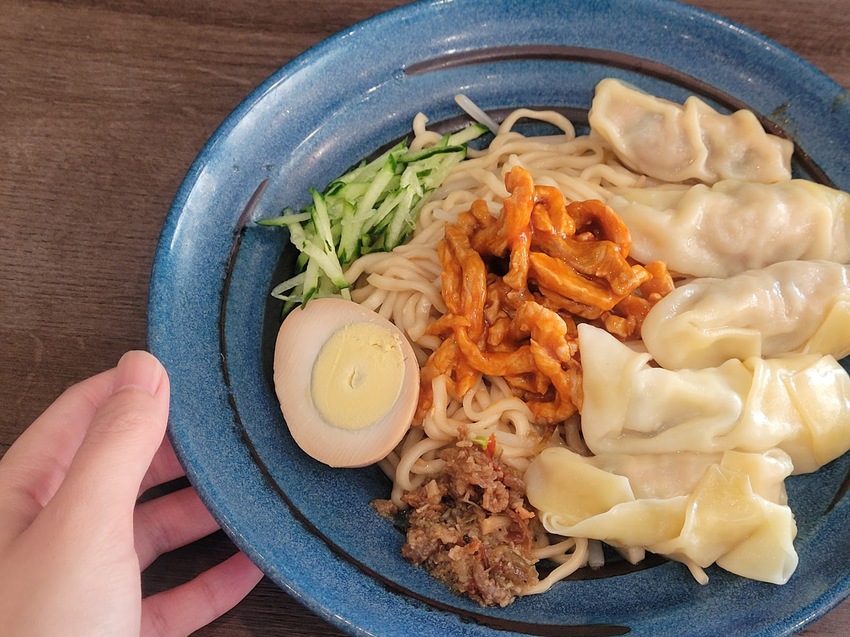 【港式料理】港島主麵  港式雲吞撈麵 在台 港式餐廳少見的口味料理 清大學生必吃 觀光必來享用的美食🤤