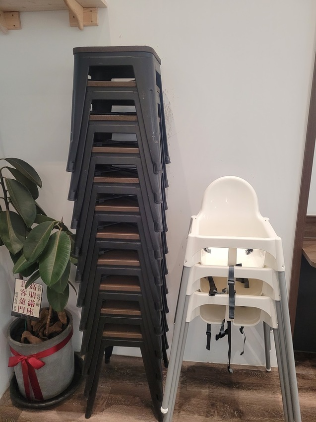 【港式料理】港島主麵  港式雲吞撈麵 在台 港式餐廳少見的口味料理 清大學生必吃 觀光必來享用的美食🤤